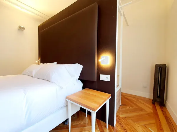 2-bedroom apartment in Atocha - Image 6