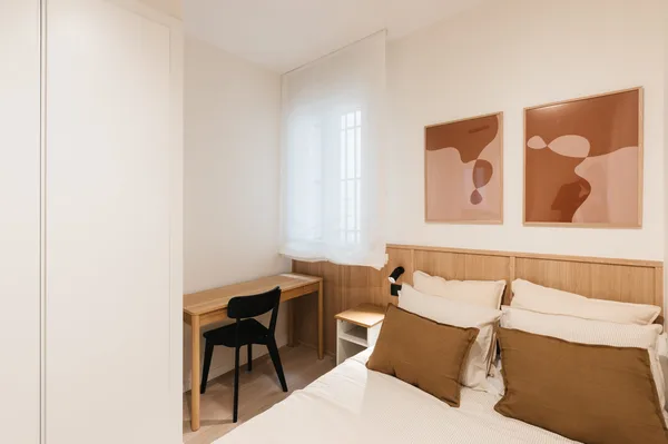 3-bedroom apartment on Calle Rodas - Image 3