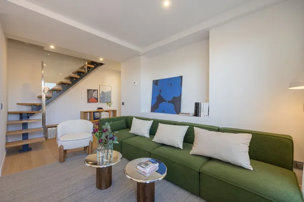 Dúplex de 3 dormitorios con terraza y piscina en Tetuán - Image 2