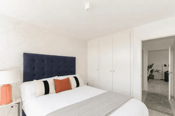 2-bedroom apartment in Princesa - Image 7
