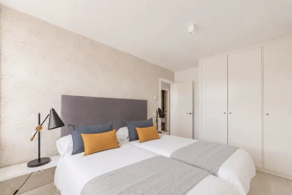2-bedroom apartment in Princesa - Image 8