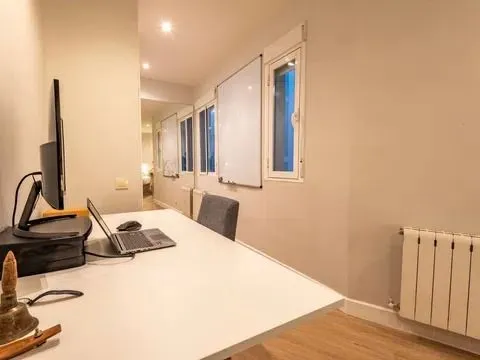 Piso de 1 dormitorio en Paseo Marqués de Zafra - Image 8