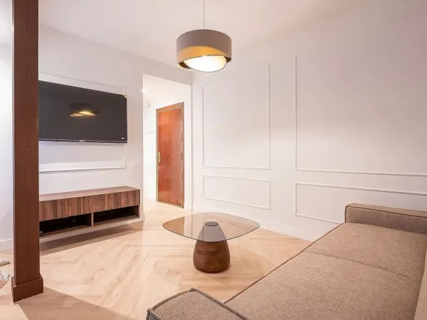 1-bedroom apartment in Núñez de Balboa - Image 1